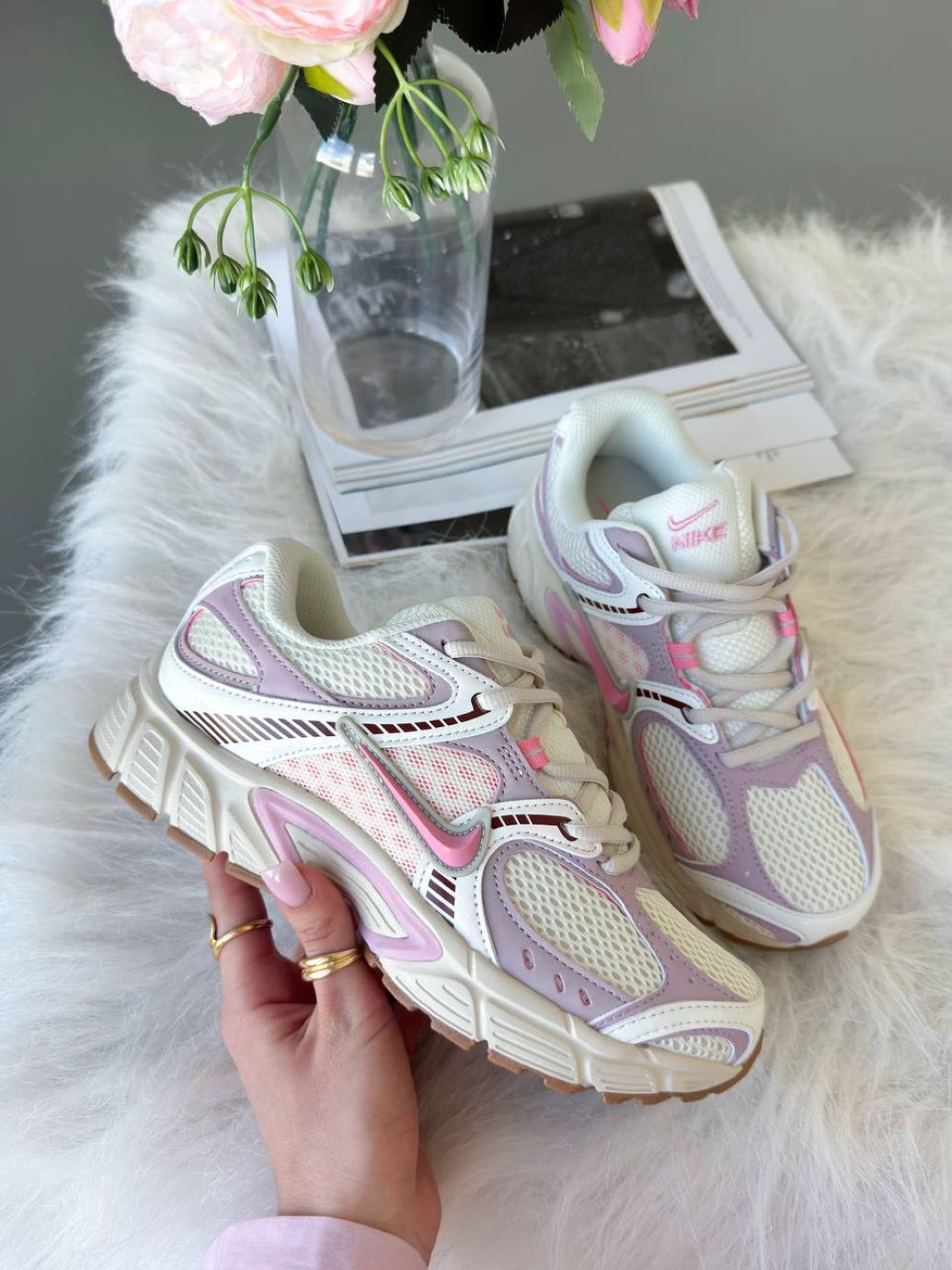 Кросівки біло-лілові Nike V5 RNR Beige Pink