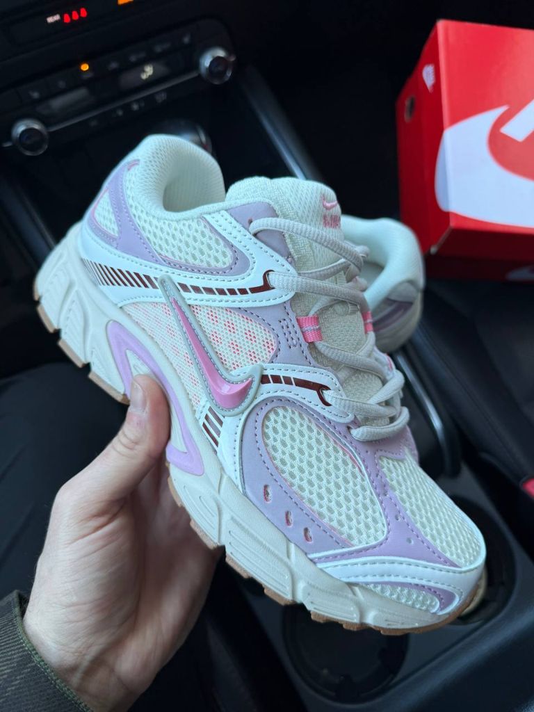 Кросівки біло-лілові Nike V5 RNR Beige Pink