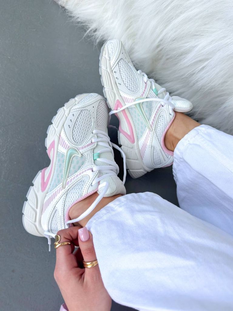 Кросівки Nike V2K Runtekk White Pink