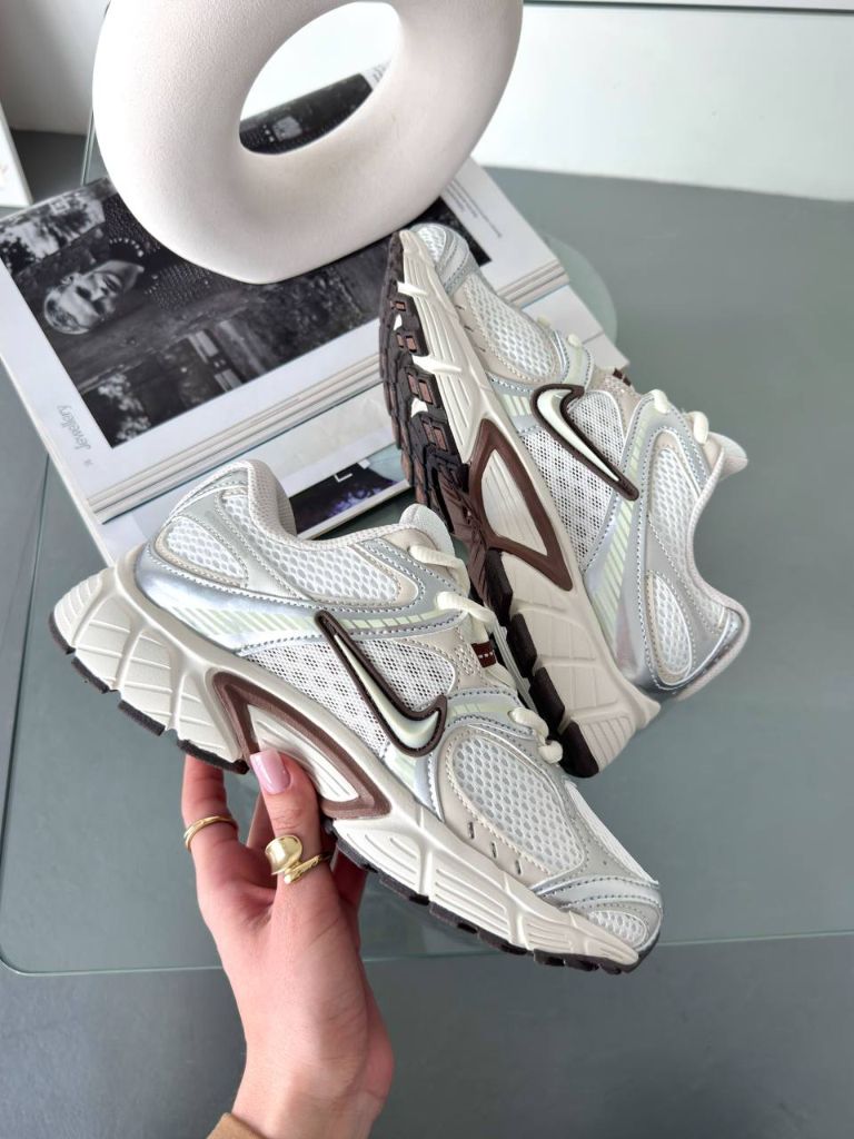 Кросівки Nike V5 RNR Sail Fauna Brown