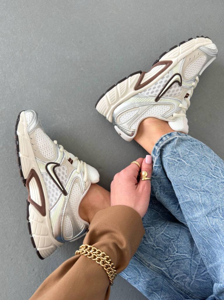 Кросівки Nike V5 RNR Sail Fauna Brown