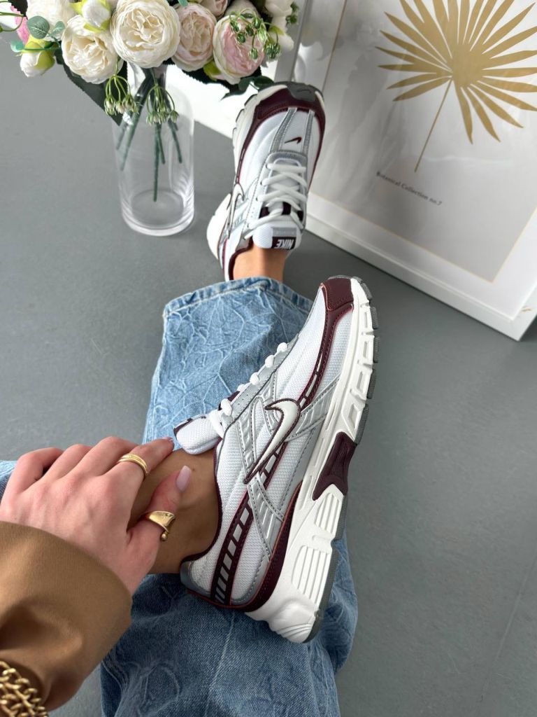 Кросівки Nike Initiator Metallic Bordo