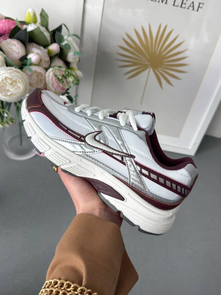 Кросівки Nike Initiator Metallic Bordo