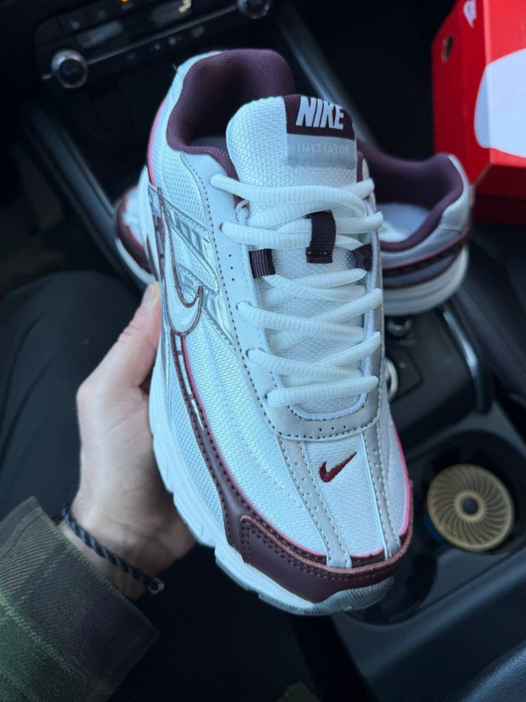 Кросівки Nike Initiator Metallic Bordo