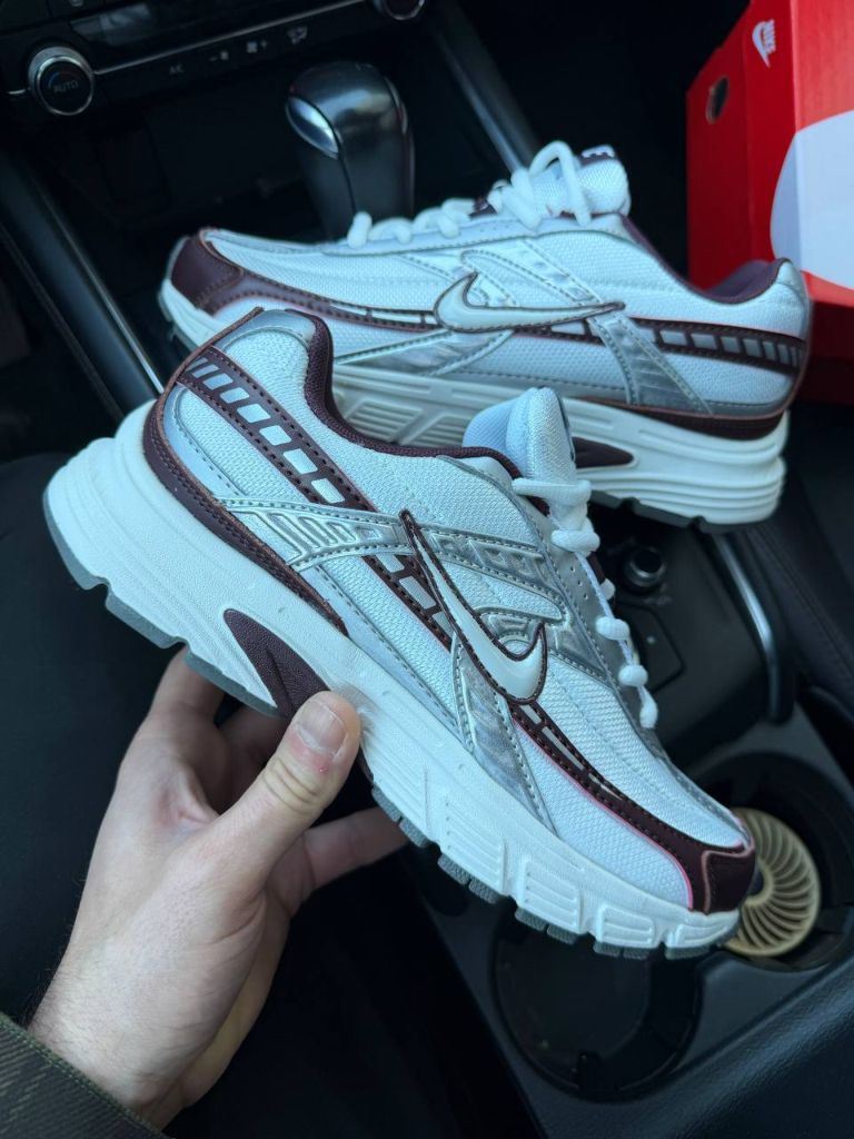Кросівки Nike Initiator Metallic Bordo