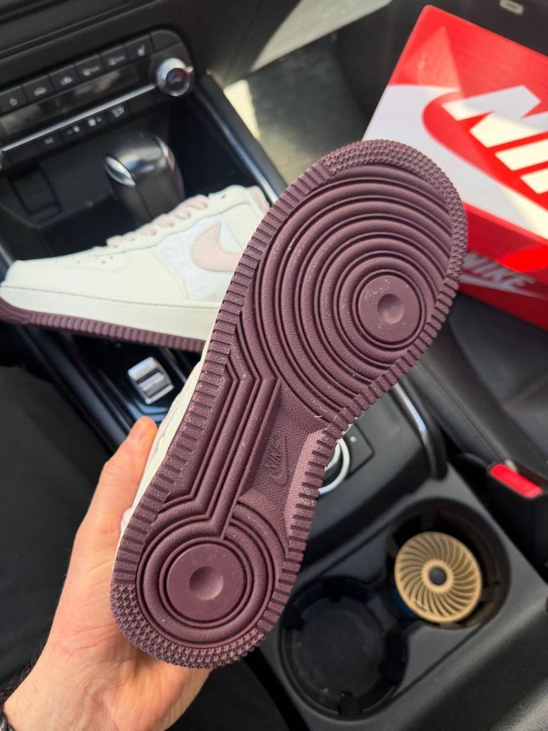 Кросівки Nike Dunk Low Valentine`s Day