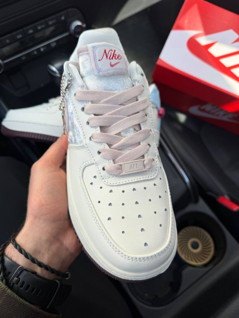 Кросівки Nike Dunk Low Valentine`s Day