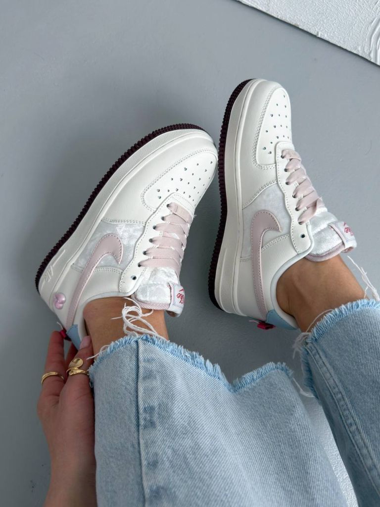 Кросівки Nike Dunk Low Valentine`s Day