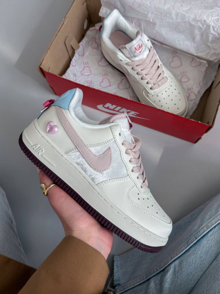 Кросівки Nike Dunk Low Valentine`s Day