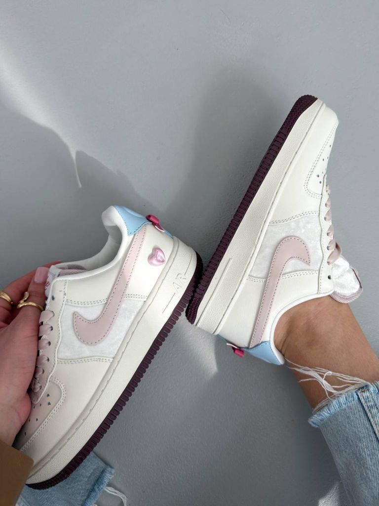 Кросівки Nike Dunk Low Valentine`s Day