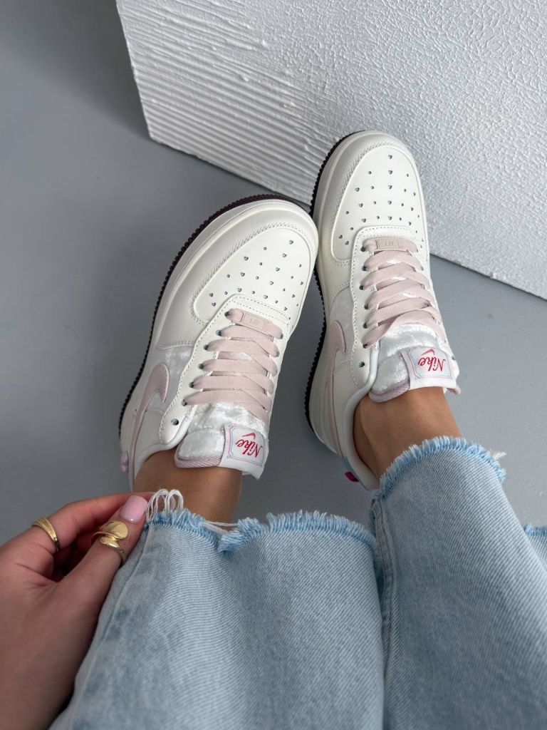 Кросівки Nike Dunk Low Valentine`s Day