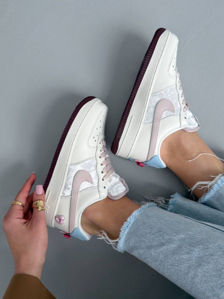 Кросівки Nike Dunk Low Valentine`s Day