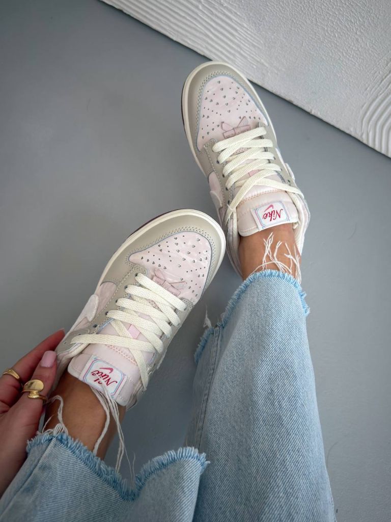 Кросівки Nike Dunk Low Wmns Valentine`s Day