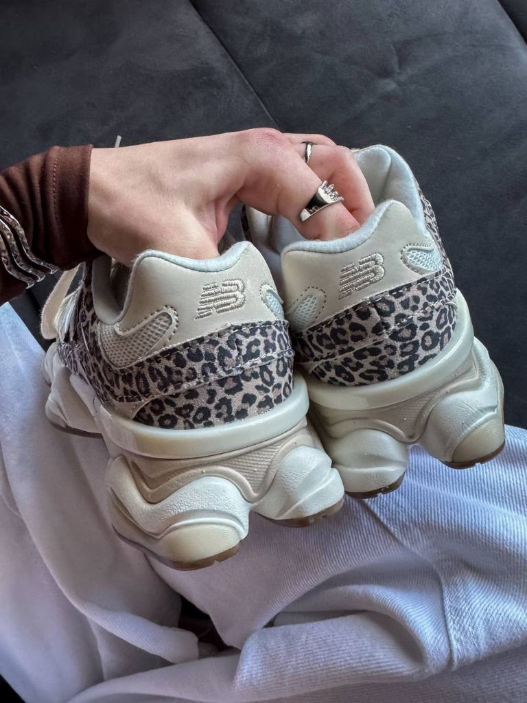 Кросівки New Balance 9060 Leo