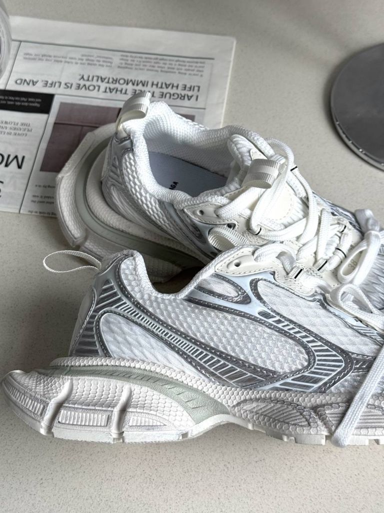 Кросівки срібні Balenciaga 3XL Silver White