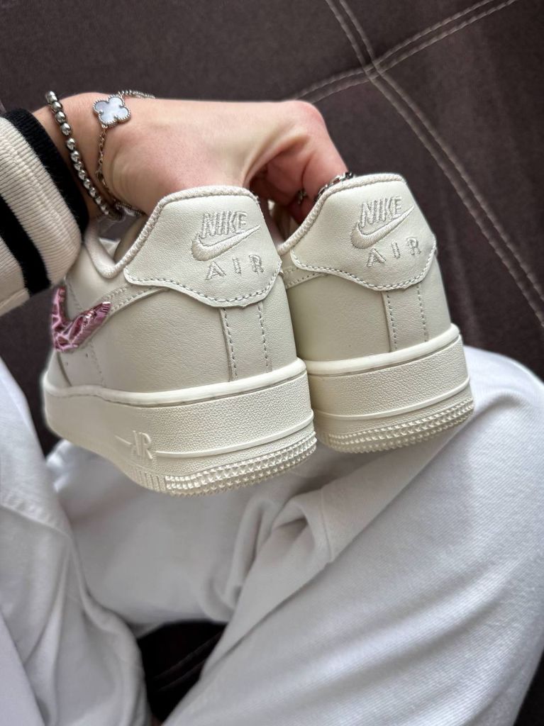 Кросівки бежеві Nike Air Force 1 Molten Silver