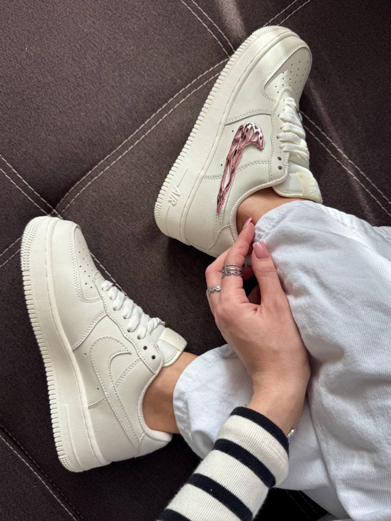 Кросівки бежеві Nike Air Force 1 Molten Silver