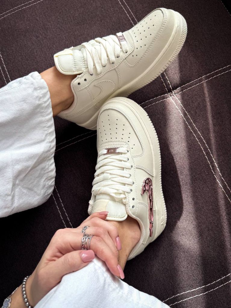 Кросівки бежеві Nike Air Force 1 Molten Silver