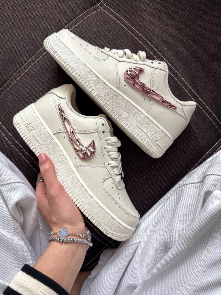 Кросівки бежеві Nike Air Force 1 Molten Silver