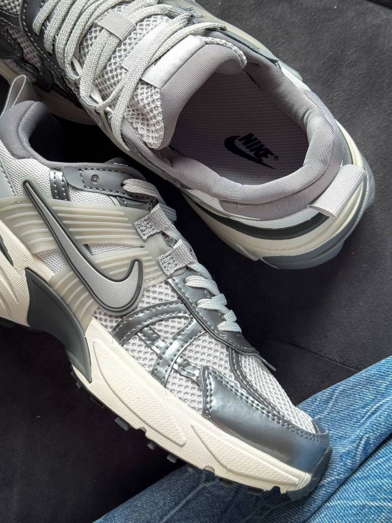 Кросівки Nike V2k Runtekk Pur Platinum Wolf Grey