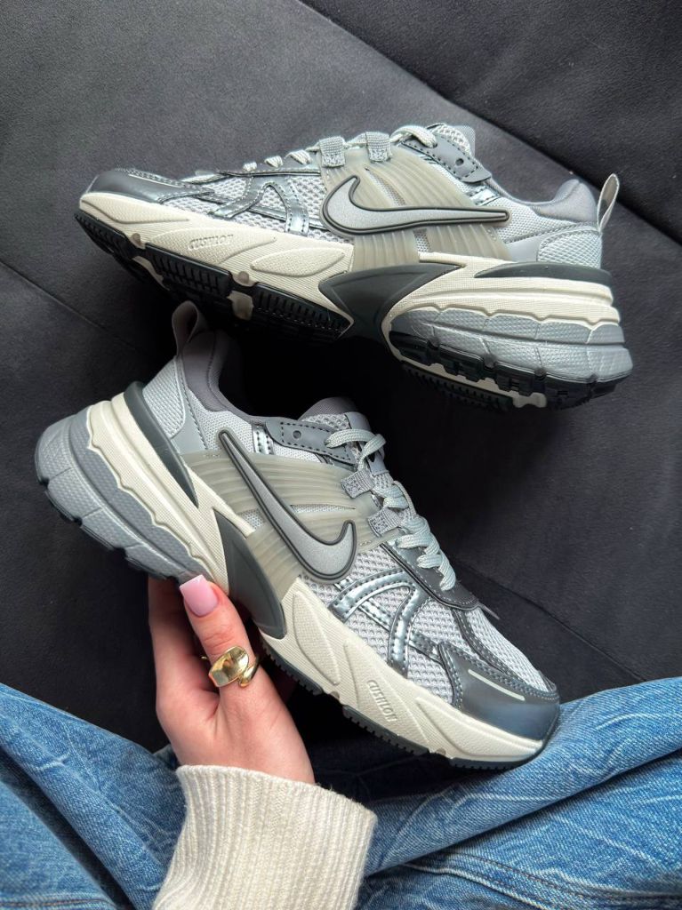 Кросівки Nike V2k Runtekk Pur Platinum Wolf Grey