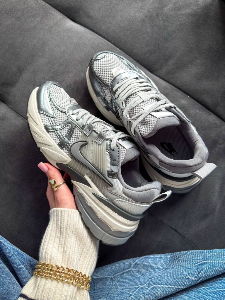 Кросівки Nike V2k Runtekk Pur Platinum Wolf Grey
