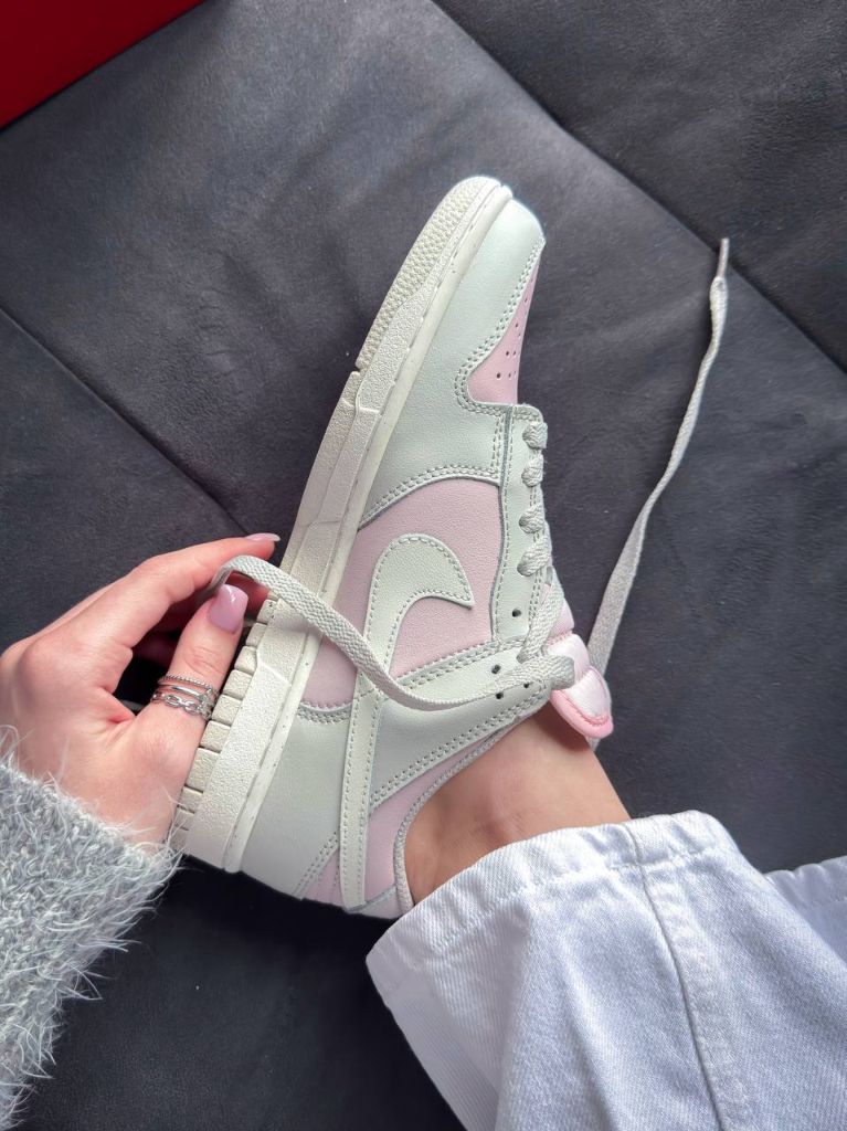 Кросівки рожево-сірі Nike Dunk Low Pink Grey