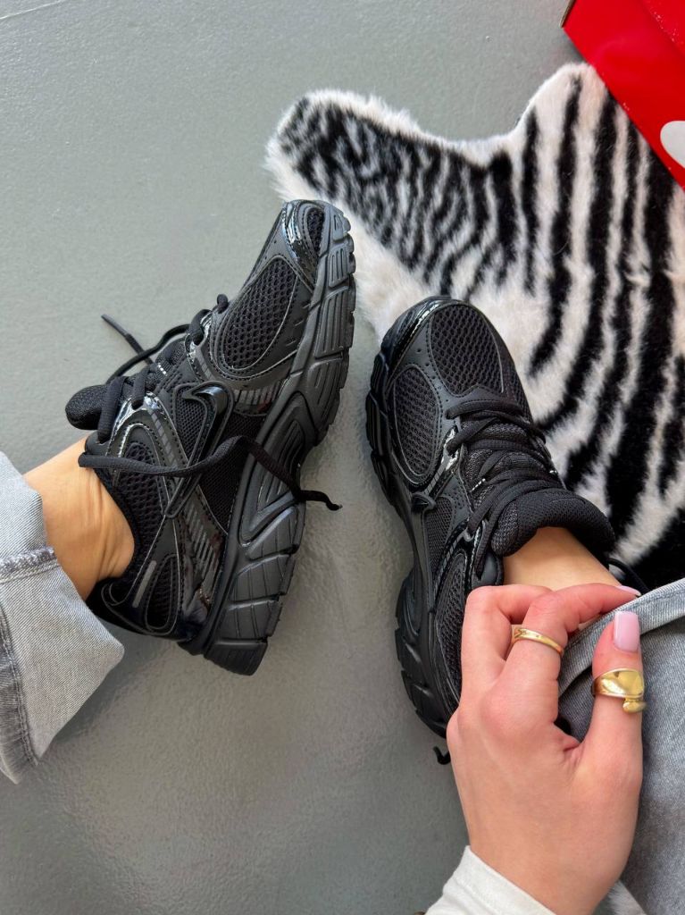 Кросівки чорні Nike V5 RNR Full Black