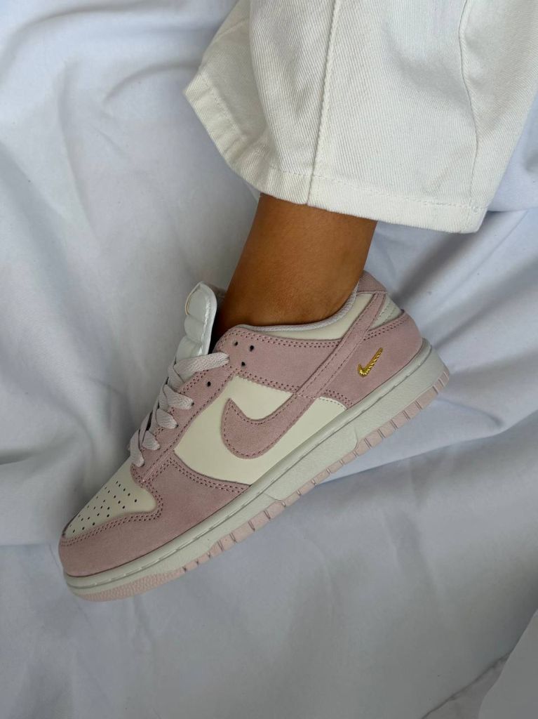 Кросівки Nike Dunk Low Pink Metallic Gold 