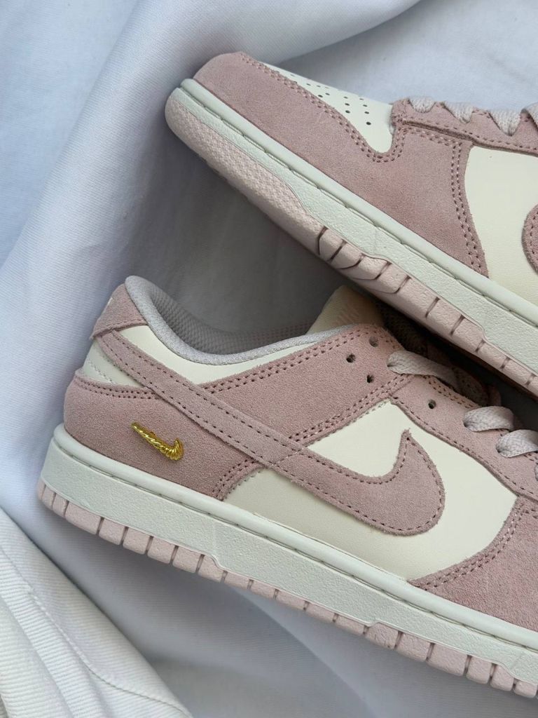 Кросівки Nike Dunk Low Pink Metallic Gold 