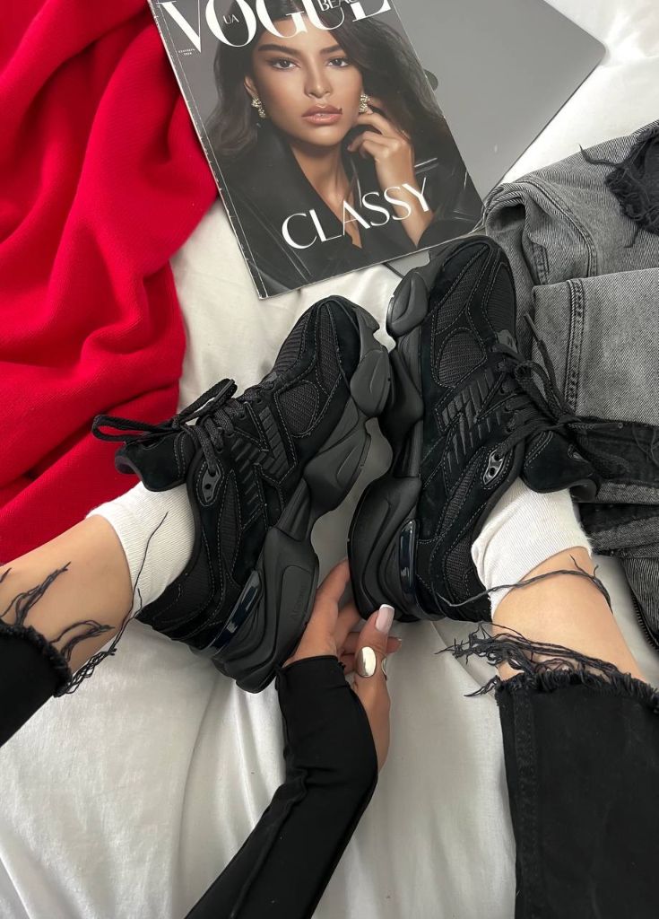 Кросівки чорні замшеві New Balance 9060 Full Black