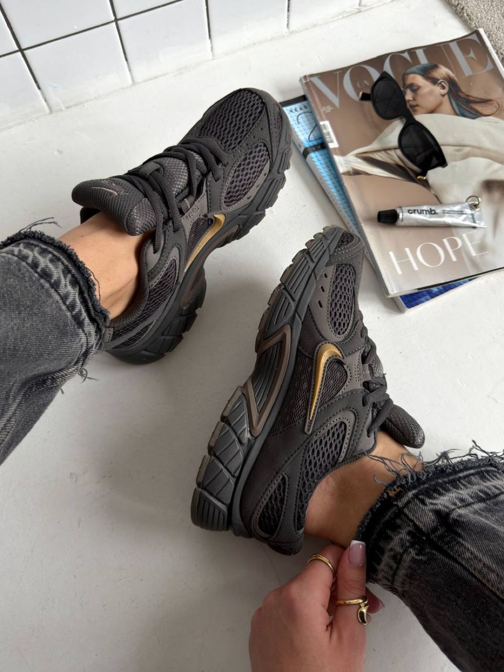 Кросівки Nike V5 RNR Medium Ash