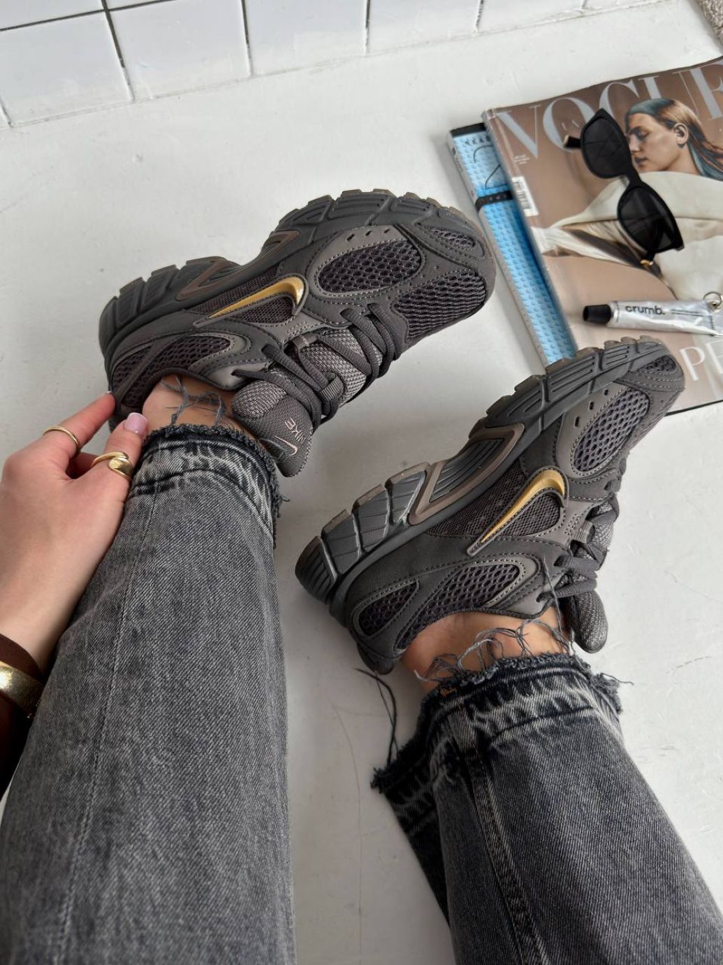 Кросівки Nike V5 RNR Medium Ash