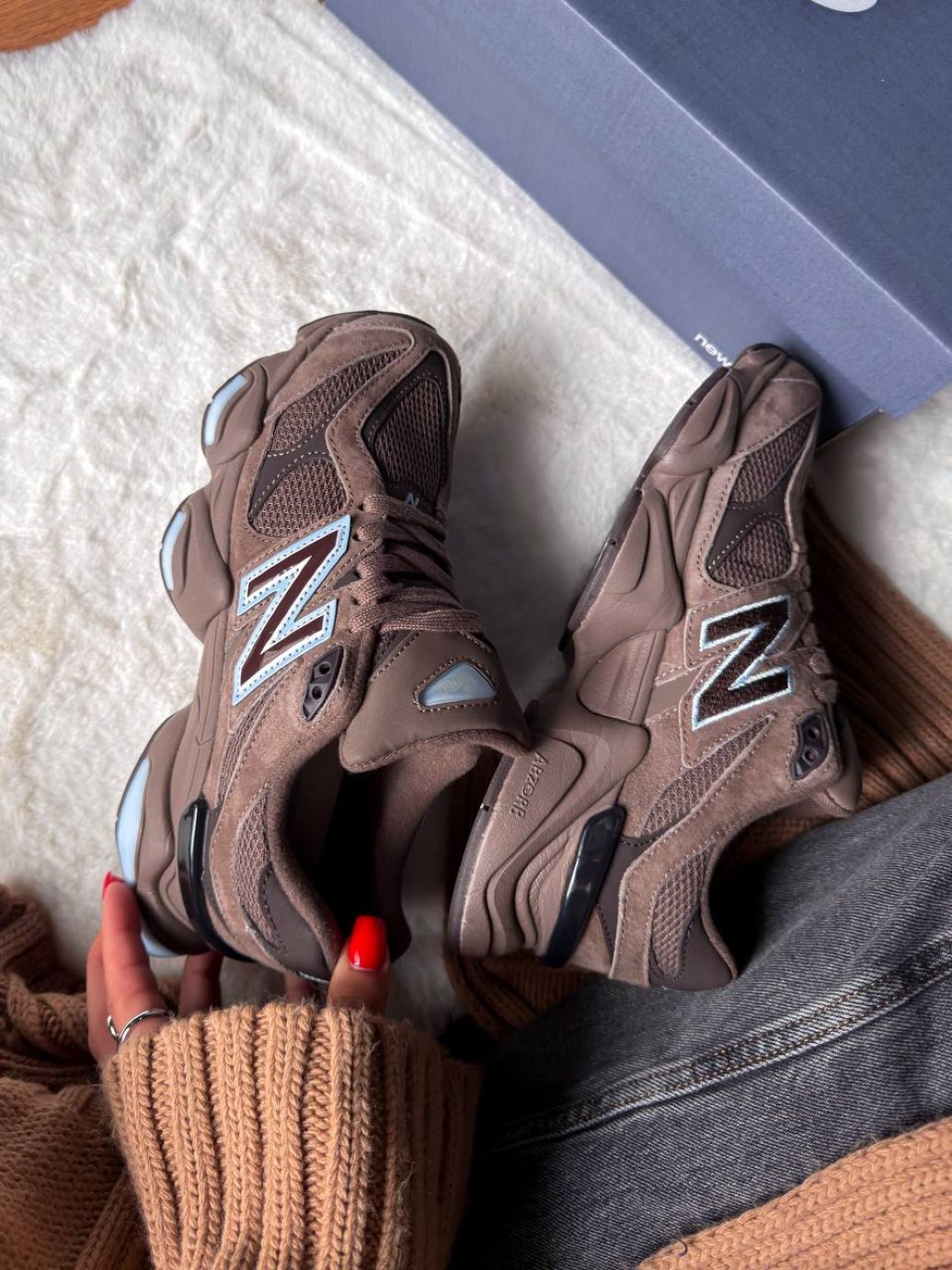Кросівки коричневі з блакитним New Balance 9060 Brown Ice