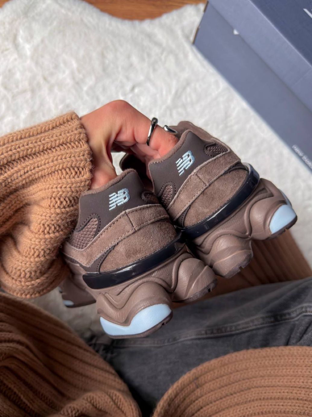 Кросівки коричневі з блакитним New Balance 9060 Brown Ice