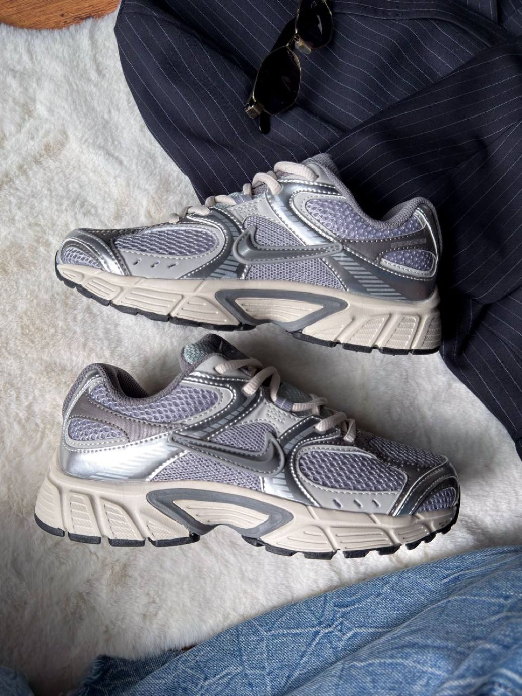 Кросівки Nike V5 RNR Metallic Silver Grey