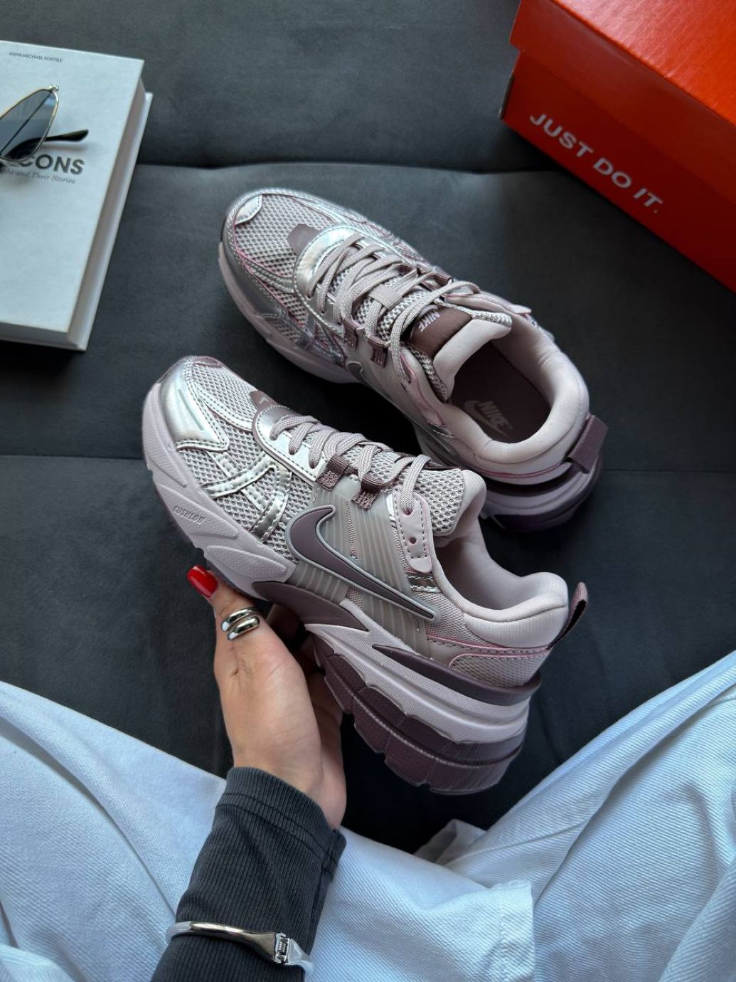 Кросівки Nike V2k Run Platinum Grey