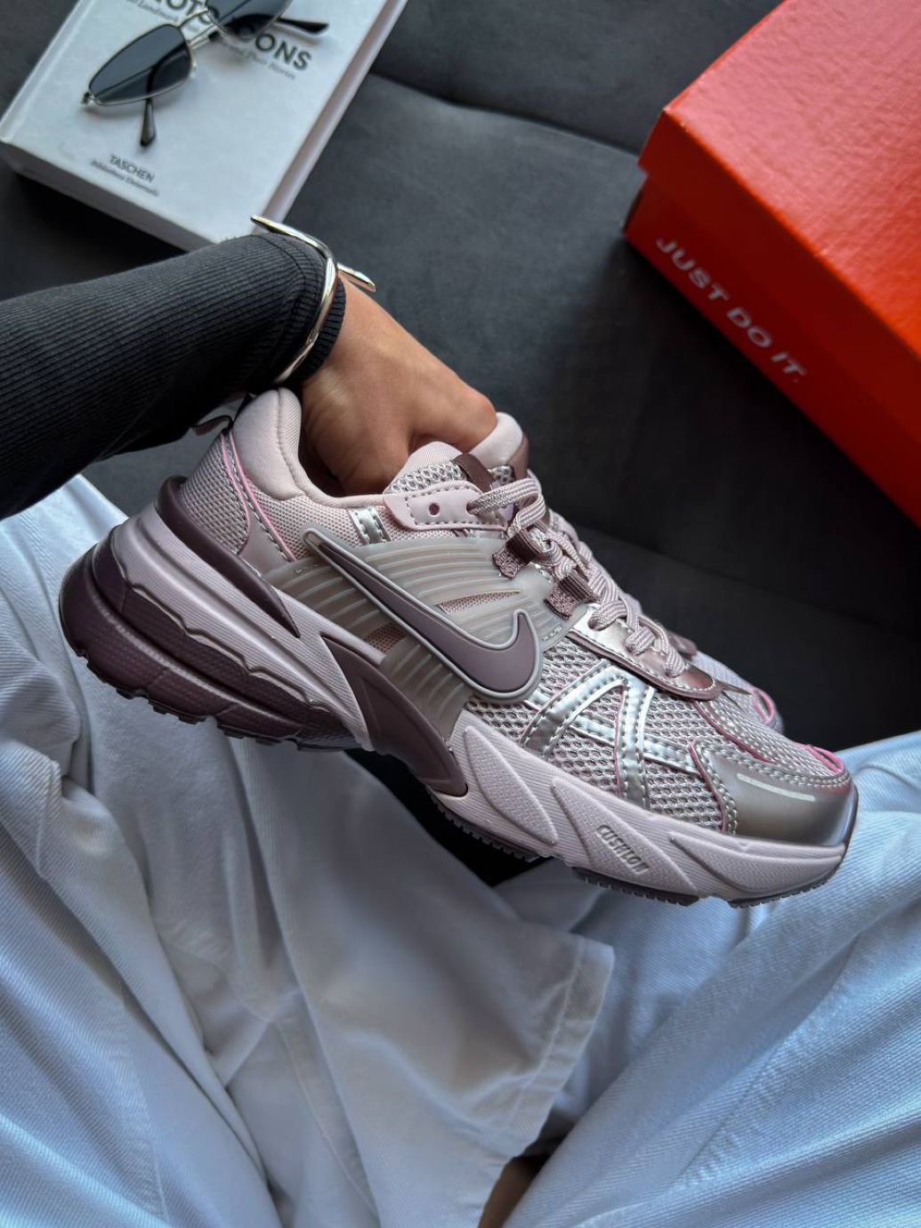 Кросівки Nike V2k Run Platinum Grey