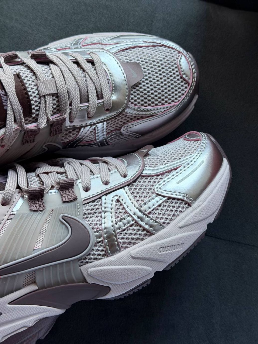 Кросівки Nike V2k Run Platinum Grey