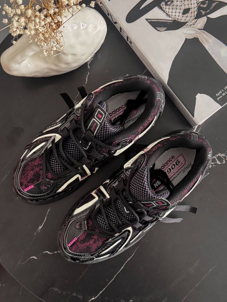 Кросівки чорні New Balance 1906A Black Dragon Berry