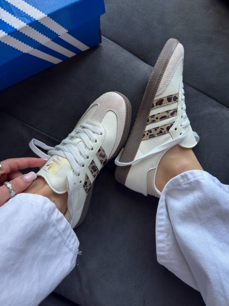Кросівки-кеди бежеві Adidas Samba Leo