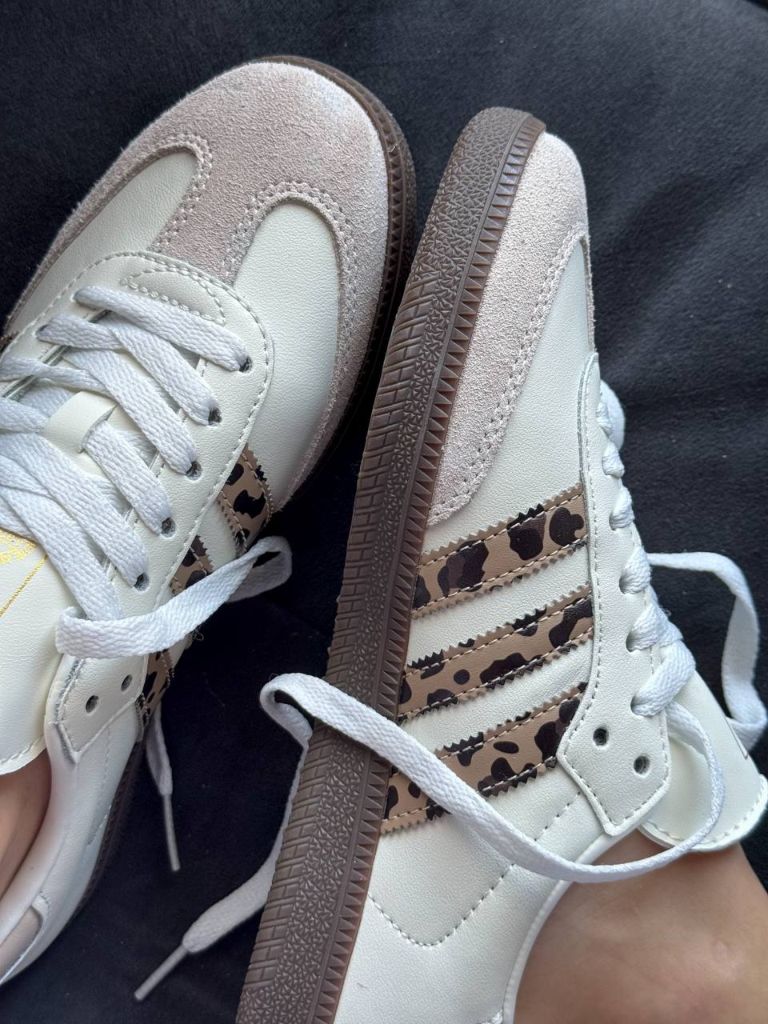 Кросівки-кеди бежеві Adidas Samba Leo