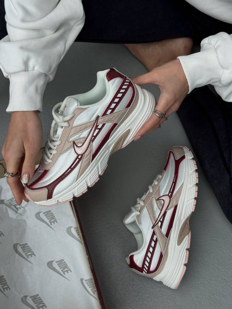 Кросівки бежеві Nike Initiator Beige Pink
