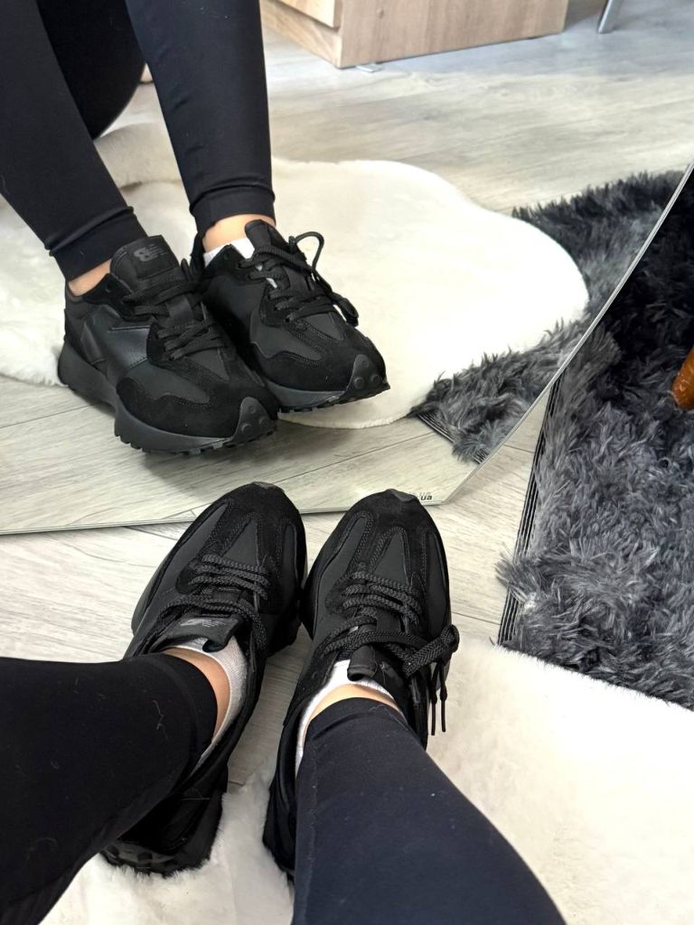 Кросівки чорні New Balance 327 Full Black
