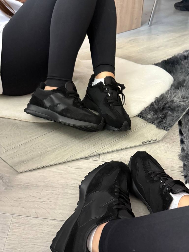 Кросівки чорні New Balance 327 Full Black