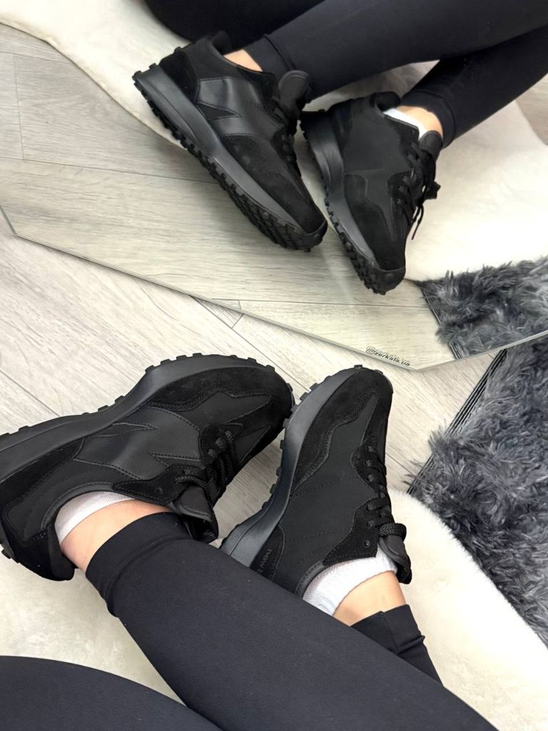 Кросівки чорні New Balance 327 Full Black