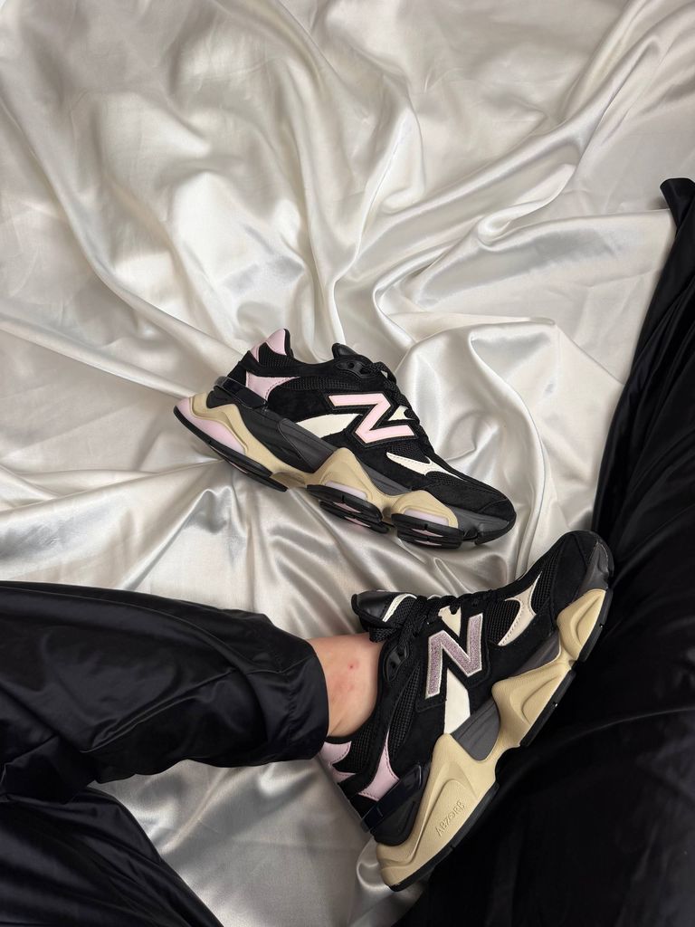 Кросівки New Balance 9060 Black Suede Pink
