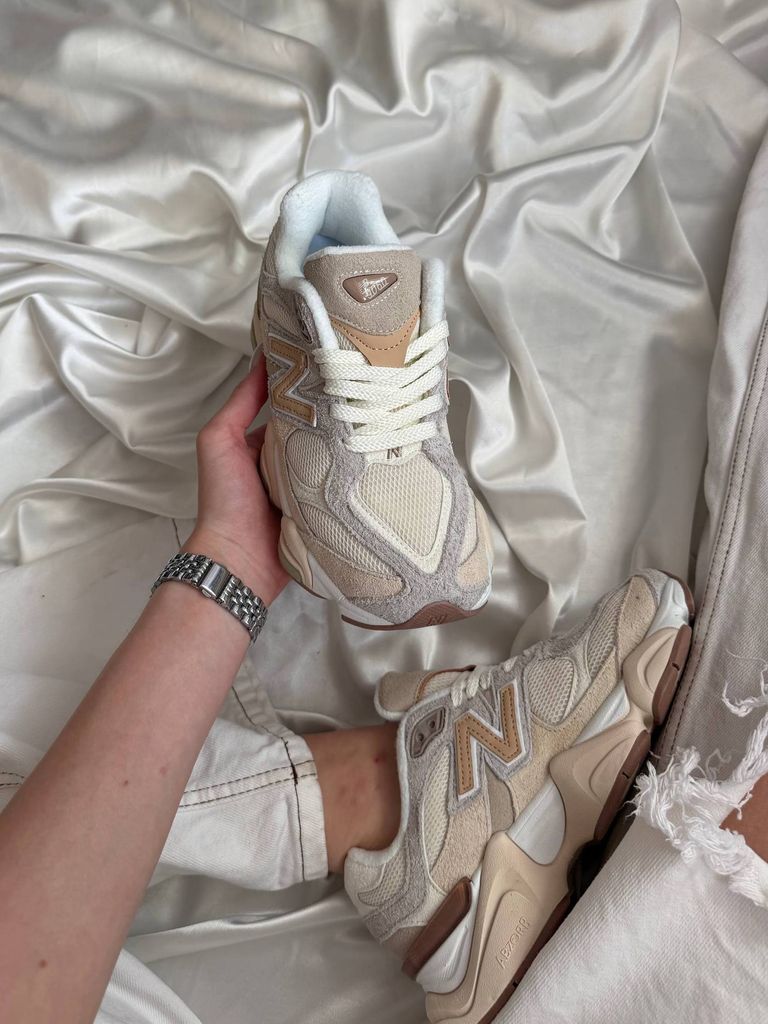 Кросівки бежеві New Balance 9060 Beige V2