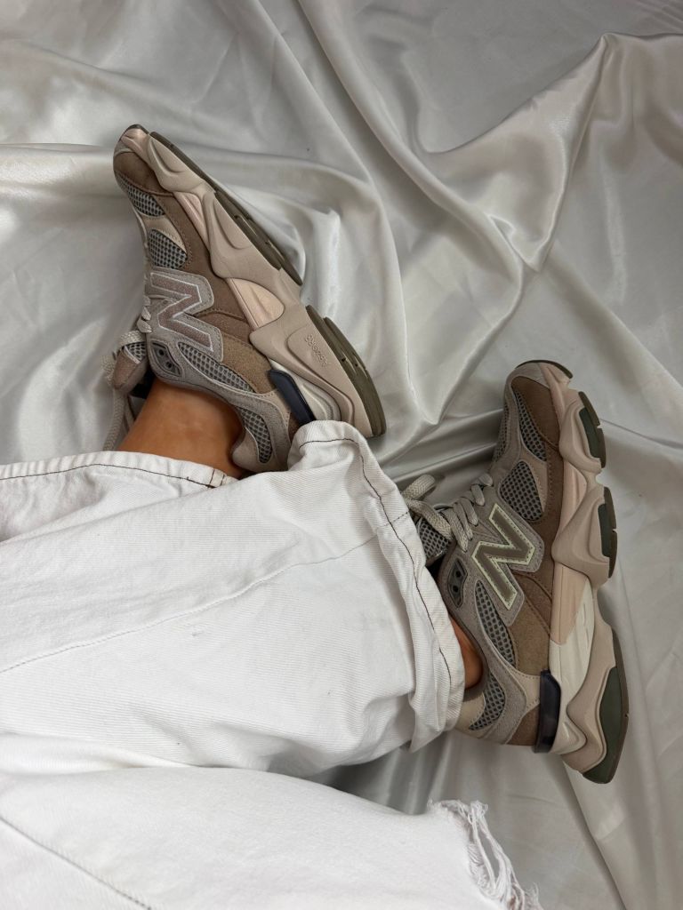 Кросівки New Balance 9060 Grey Brown