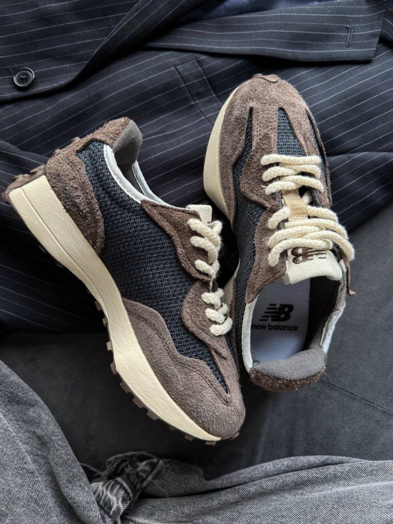 Кросівки коричневі New Balance 327 Brown